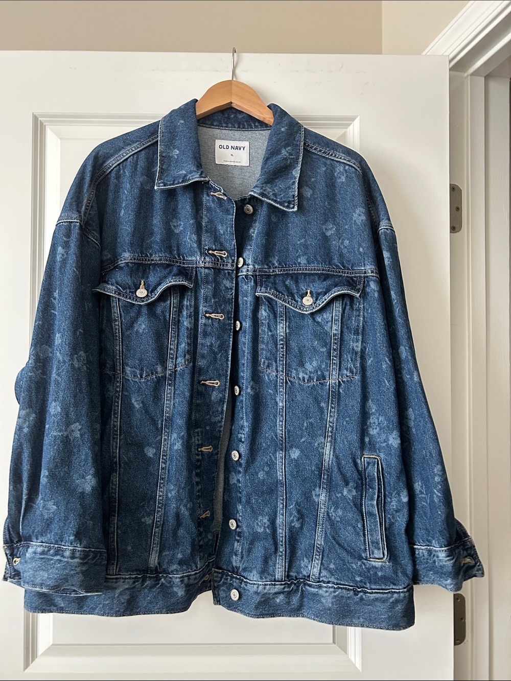 Old Navy Women’s Relaxed Blue Denim Jacket